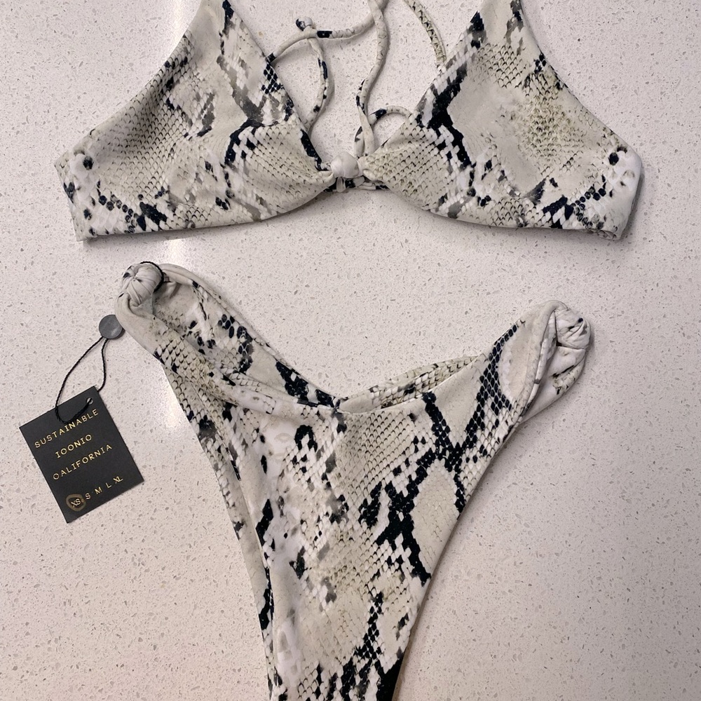 Skatie swim bikini in Gobi